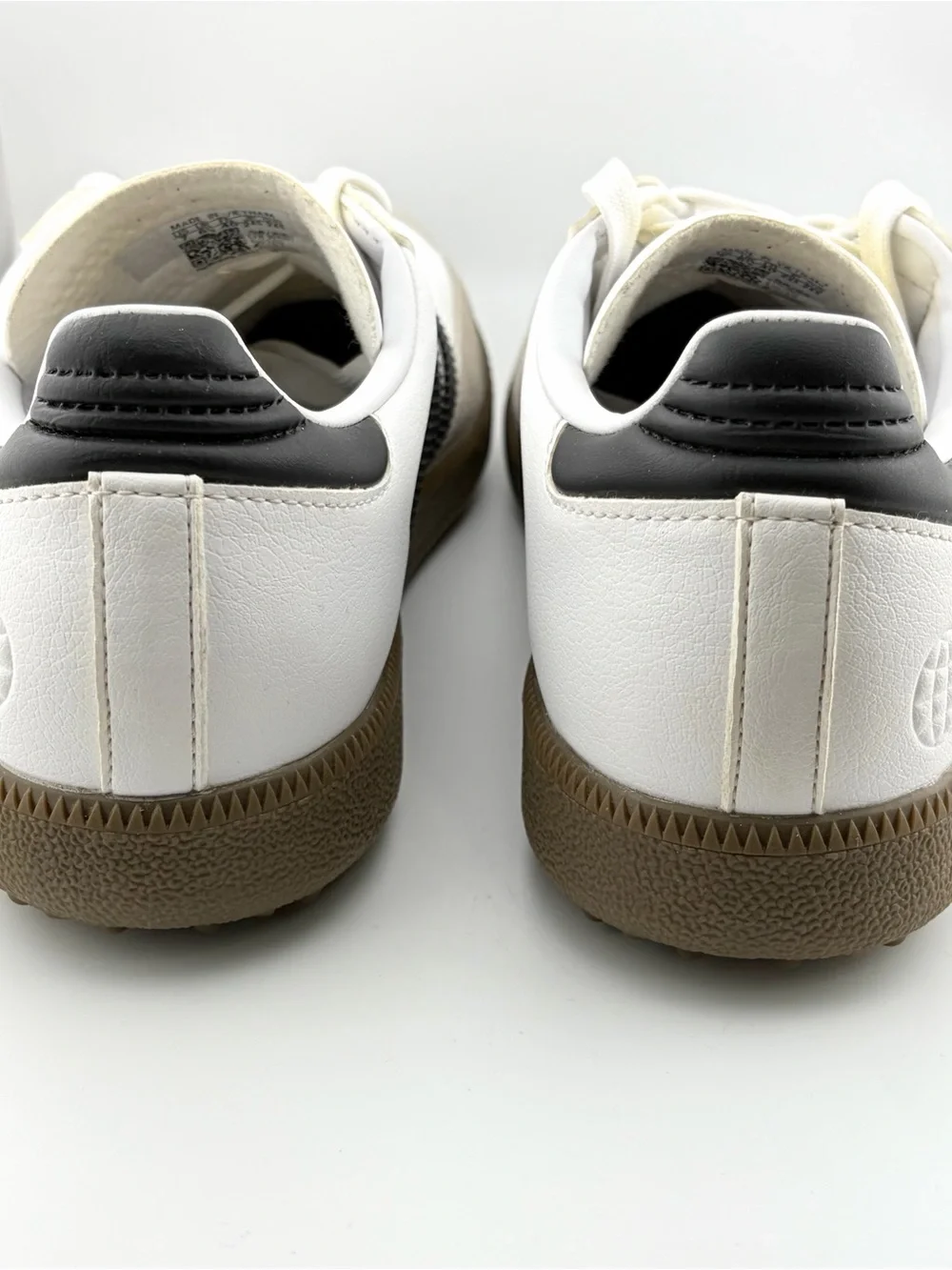 adidas Samba Spikeless Golf Shoes Mens 7 Classic White Black Stripes Gum Soles